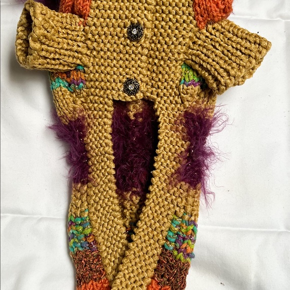 Hand crafted knitted dog sweater - Picture 3 of 4